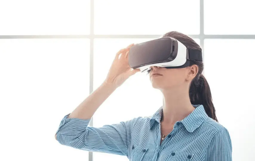 are virtual reality headsets dangerous 1